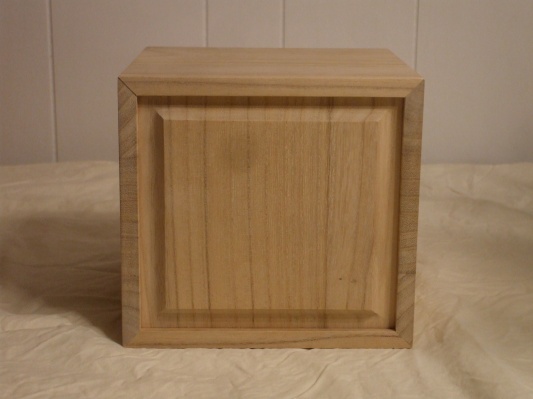 Kiri wood box