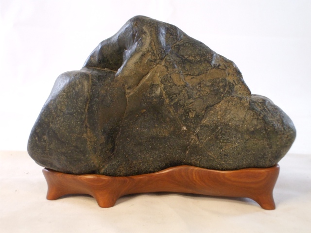 Eel River stone on Lignum Vitae wood daiza