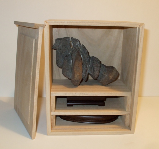 Kiri Box for stone with 2 Daizas